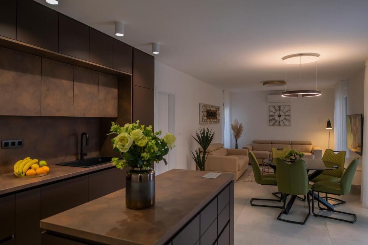 Villa Magna Luxury Apartments Murter Exteriér fotografie